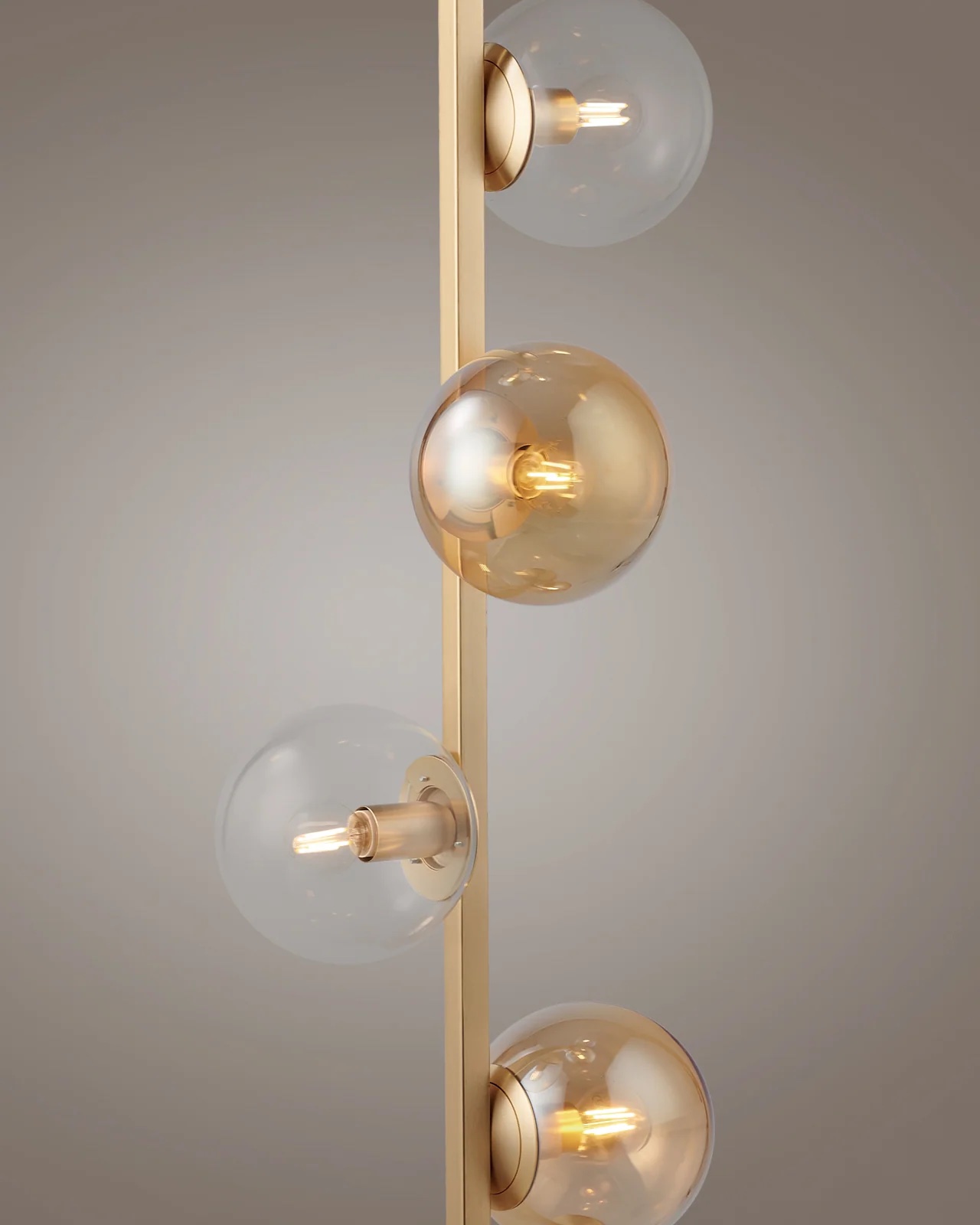 Piantana Looper 6 luci - immagine 3